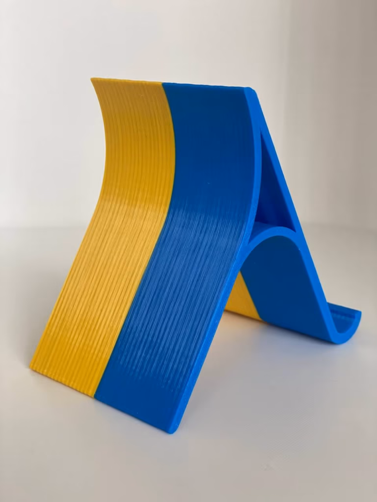 3D-друкована підставки для телефону, вигляд ззаду