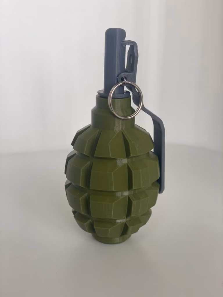 Макет гранати Ф-1, вигляд спереду