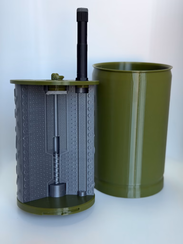 Макет міни ОЗМ-72, із знятою кришкою